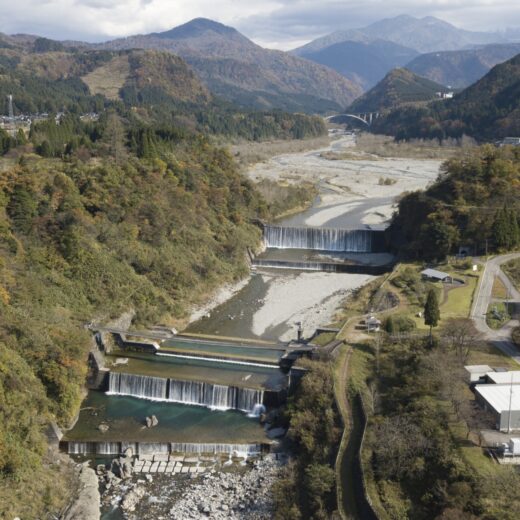 Fotograaf Luuk Kramer legde dit Nederlandse waterwerk in Japan en andere waterwerken over de hele wereld vast.