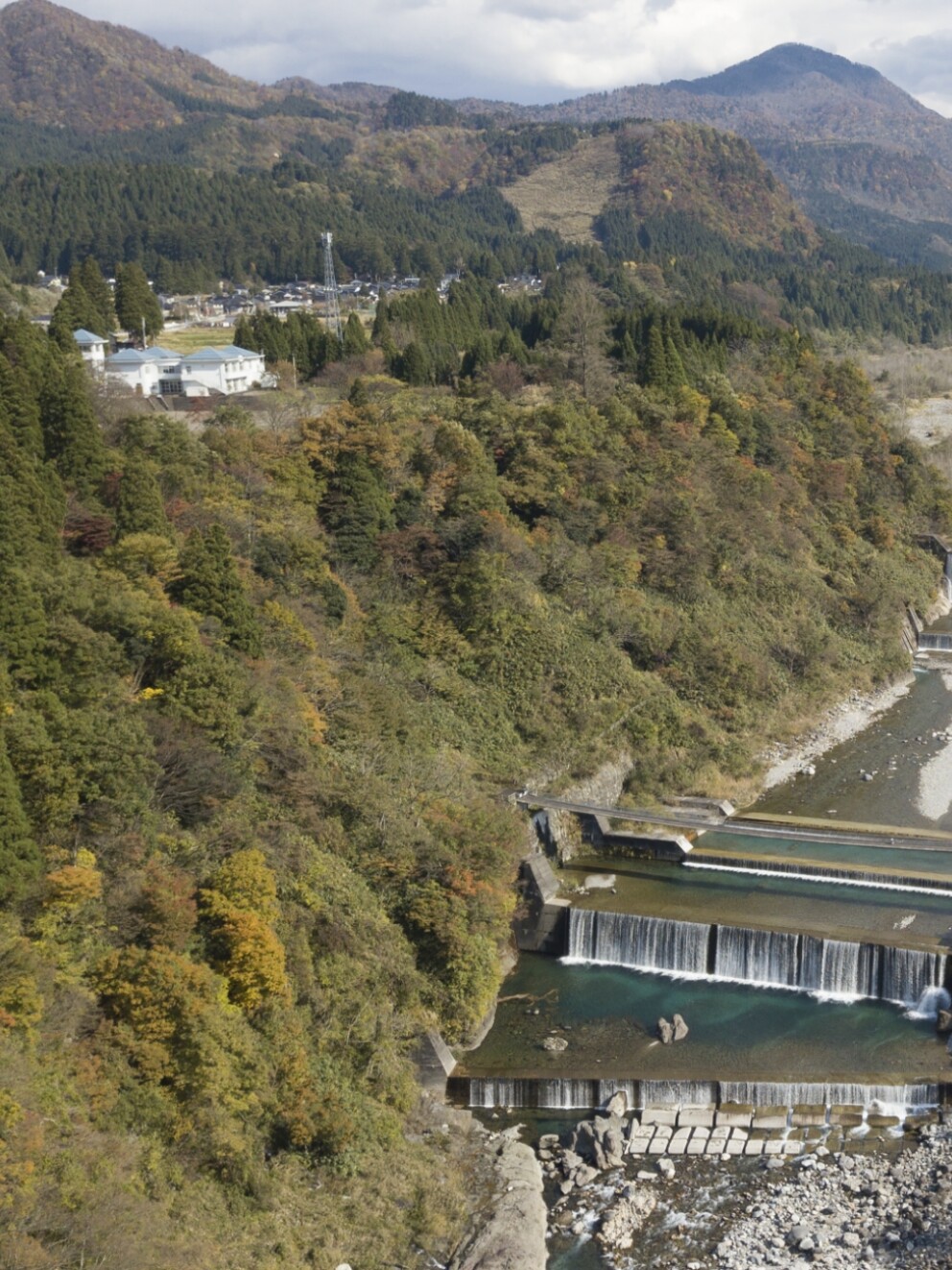 Fotograaf Luuk Kramer legde dit Nederlandse waterwerk in Japan en andere waterwerken over de hele wereld vast.