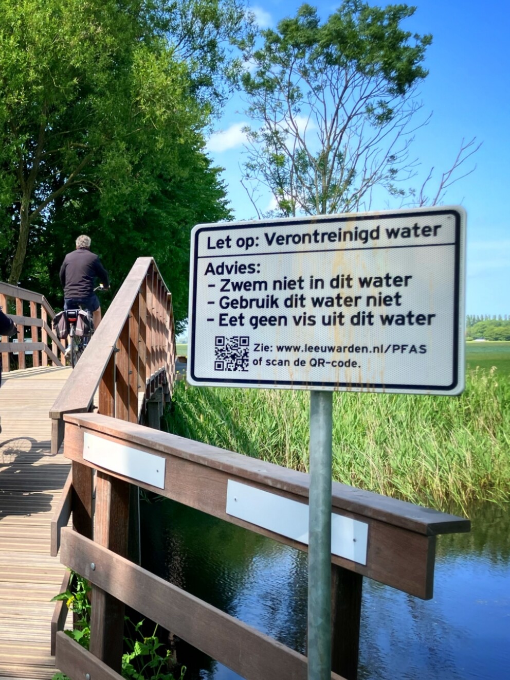 waarschuwingsbord Jelsumer Feart